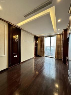 Bán suất ngoại giao căn góc hoa hậu 120m2 HC Golden City. View đẹp giá tốt nhất dự án