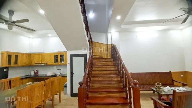 Bán nhà view sông vị trí đẹp tại Ngọc Thuỵ Long Biên, 60m2, 5 tầng,6 ngủ, ô tô vào nhà, giá 5.8 tỷ