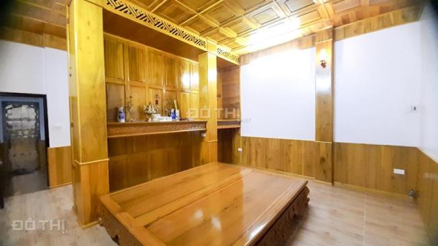 Bán nhà view sông vị trí đẹp tại Ngọc Thuỵ Long Biên, 60m2, 5 tầng,6 ngủ, ô tô vào nhà, giá 5.8 tỷ