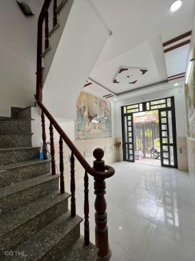 Bán nhà đẹp rẻ tại xã Đông Thạnh, Hóc Môn đúc một trệt, hai lầu