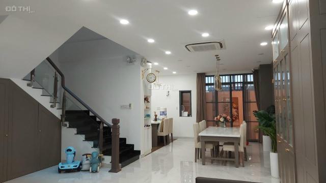 Bán biệt thự liên kế vườn Mỹ Kim 10,5*19m, Đ.đặng đức thuật, quận 7