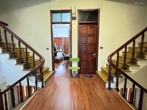 Bán nhà Mp Minh Khai Dt 110M2x5 tầng giá 36 tỷ.