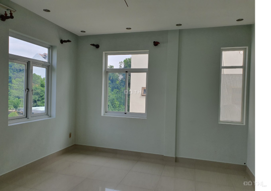 Cho thuê nhà Villa KDC Khang Điền, PLB, Quận 9