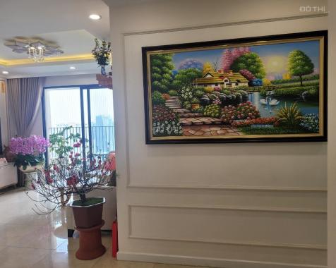 Cho thuê căn hộ chung cư D'Capitale Trần Duy Hưng 72m2, 2 ngủ, 2 wc, full đồ ,giá 17.5Tr.0918682528