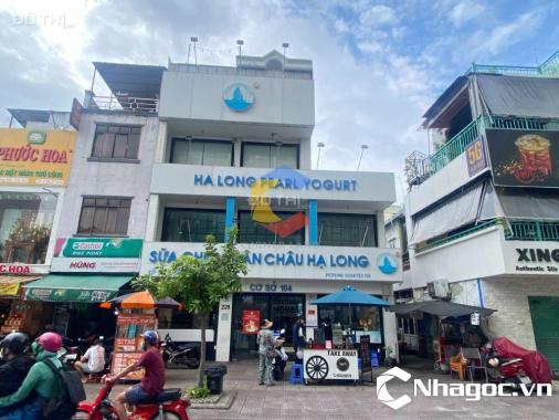 Cho thuê nhà 229-231-233 Đường Hoàng Diệu, Phường 9, Quận 4, Hồ Chí Minh diện tích 210m2