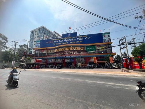 Cho thuê nhà 188 Võ Văn Ngân, Thủ Đức - Nhà sách Nguyễn Văn Cừ - MT 42m, DTSD ~ 2000m2