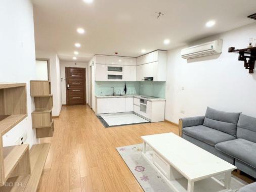 Bán gấp căn hộ chung cư 137 Nguyễn Ngọc Vũ 3PN 2WC DT: 90m2 giá 4.3 tỷ.