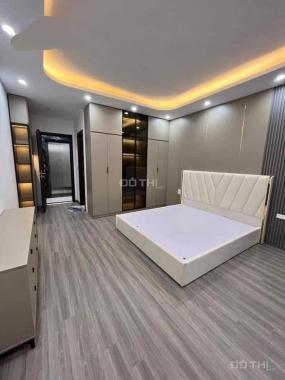 BÁN NHÀ TRÍCH SÀI, TÂY HỒ, 7 TẦNG, THANG MÁY, CHỈ 7.5 TỶ, NGÕ THÔNG.