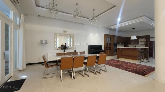 Cho thuê biệt thự mới, đẹp Nam thiên ngay trường Đinh Thiện Lý, Quận 7