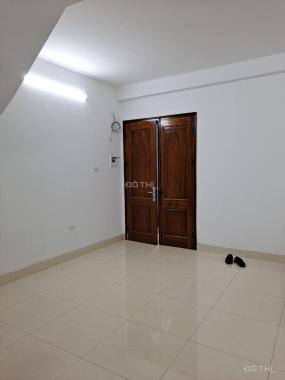 Bán nhanh nhà ngõ 279 Đội Cấn, giá 8.9 tỷ, 35m2x6T, thang máy, ở luôn