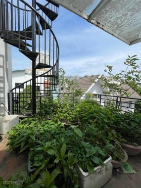 Bán Biệt Thự Bán đảo Linh Đàm dtich 251m2 -  4 tầng - mặt tiền 13m