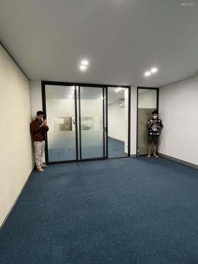 Cho thuê văn phòng Làng Việt Kiều Châu Âu, Mỗ Lao, 50 m2. đã ngăn 2 phòng