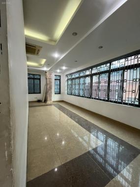 Cho thuê văn phòng 150 m2- đã ngăn phòng, tại Nguyễn Trãi- Triều Khúc