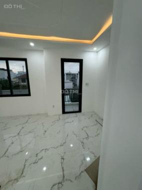 Nhà Quận 7, 56.3 m2, gần Nguyễn Thị Thập, 3 tầng, Hẻm gần HXT, nhỉnh 5 tỷ