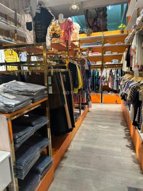 Sang toàn bộ HÀNG HOÁ VẬT DỤNG trang thiết bị shop thời trang cao cấp