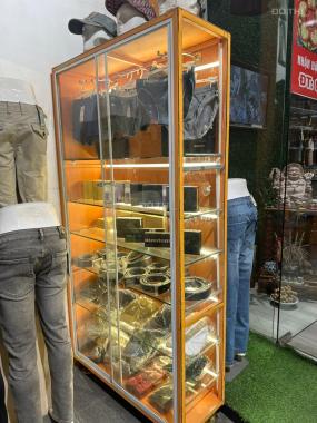 Sang toàn bộ HÀNG HOÁ VẬT DỤNG trang thiết bị shop thời trang cao cấp