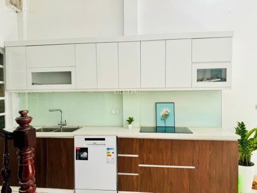 BÁN NHÀ NGUYỄN CHÍ THANH - NHÀ ĐẸP Ở LUÔN - 35M2X5T - 6,6 TỶ