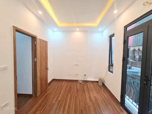 Tôi cần bán nhà ngõ Tứ Liên, giá 12.8 tỷ, 45m2x6T, thang máy, ô tô vào