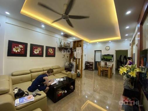 Chính Chủ Bán CH Mễ Trì Hạ 74m 2PN 2VS Full NT Đẹp SĐCC Giá Hơn 4 tỷ: O971O85