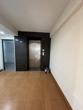 Cho thuê văn phòng Vạn Phúc, diện tích 60 m2/tầng,  Sàn tầng 2 tiện giao dịch