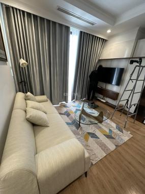 BÁN GẤP CĂN HỘ ROYAL CITY 2N, NHÀ ĐẸP, FULL ĐỒ SẴN Ở.LH: 0987485936.