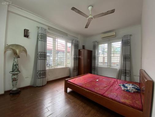 Chính Chủ Cho Thuê Căn Hộ 2 PN 70m2 Giá Ưu Đãi Chỉ Còn 10 Triệu/Tháng. Đc: Cát Linh, Đống Đa