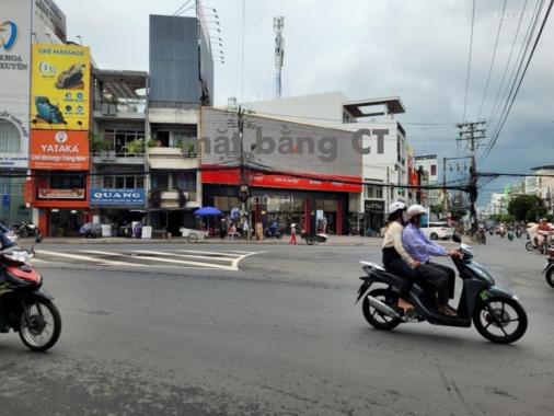 Nhà cho thuê ngang 10m mặt tiền đường Hà Hoàng Hổ.