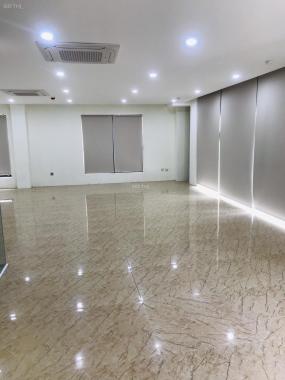 Cho thuê sàn văn phòng 120 m2/tầng, mặt tiền 12m, sàn thông đẹp