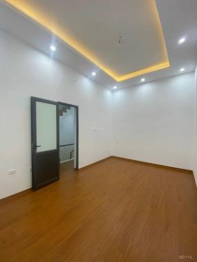 Nhà đẹp ngõ 117 Thái Hà, giá 9.7 tỷ, 35m2x5T, thang máy, ở luôn