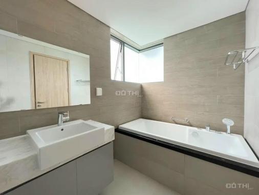 Cần bán gấp:Căn 3PN- 117m2 Diamond Alnata,giá 5.7tỷ (Full102%),nhà mới nhận nhà ở ngay Celadon City