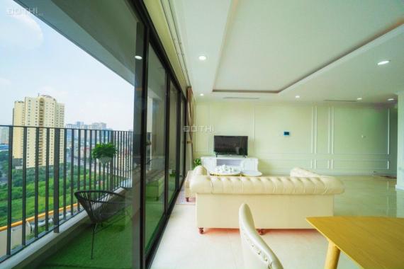 Bán căn góc 3 phòng ngủ tại C7 Vinhomes D'Capitale Trần Duy Hưng, view bể bơi, tầng cao, thoáng