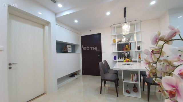 Bán căn hộ chung cư Vinhomes D'Capitale.Căn hộ 72M 2PN. BC View Hồ & CV. Giá 5.9. LH: 0936031229