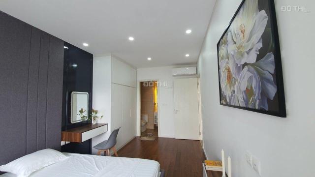 Bán căn hộ chung cư Vinhomes D'Capitale.Căn hộ 72M 2PN. BC View Hồ & CV. Giá 5.9. LH: 0936031229