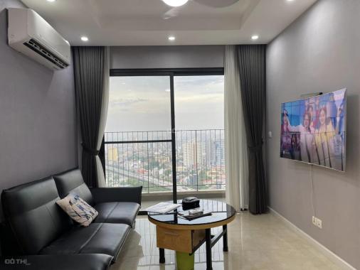 Bán căn góc 2PN 82m2 tòa C6 - TTTM Vinhomes D'Capitale. BC hướng Đông Nam view Hồ. Giá 6.2 tỷ