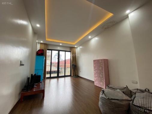 ĐẠI TỪ - Ô TÔ ĐỖ CỬA - 5 TẦNG - 40M2 GIÁ SIÊU TỐT