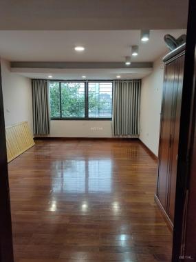 Cho thuê nhà riêng mặt hồ Xã Đàn-Hồ Đắc Di, 45m2 7T thang máy, VP-kinh doanh. Giá 40tr/th