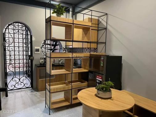 Bán Mặt Phố Tầng 1 Kim Ngưu, Thanh Nhàn HBT: 120m2, Mặt tiền 10m, giá 11 tỷ. cho thuê 30tr/th. Đầu