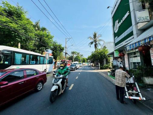 Ngộp bank 13 tỷ Tòa nhà VP 8 tầng (10x20) 2MT Hồ Bá Phấn sát ngã 4 Tây Hòa Phước Long A HĐT 100TR