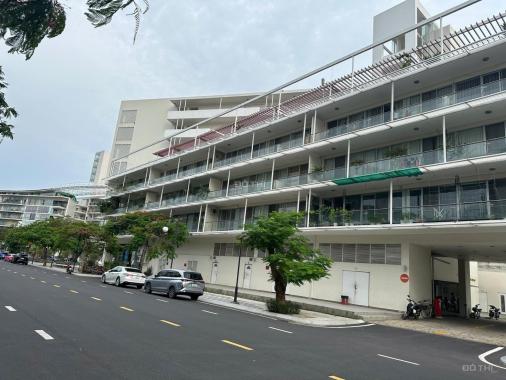 10,7 tỷ bán Gấp căn hộ Garden Plaza ban công dài, 141m2, view biệt thự