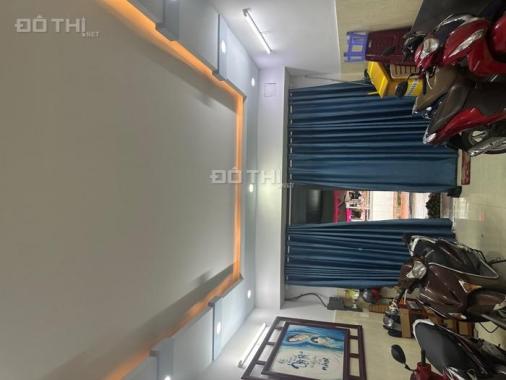 Bán nhà Tân Bình , Hẻm 5m đường Trường Chinh , phường 14 - 47 m2 – xây 5 tầng  . Giá 6.7 tỷ