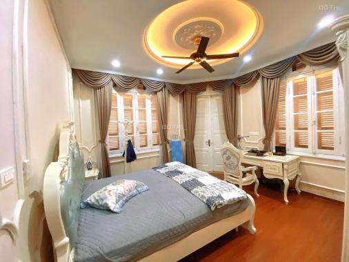 BIỆT THỰ ĐẲNG CẤP TRUNG TÂM CẦU GIẤY - FULL NỘI THẤT NHẬP KHẨU - LÔ GÓC - THANG MÁY 180M2 MTIEN 22M