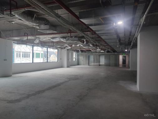 Central Field Trung Kính, Cầu Giấy cho thuê 1000m2 văn phòng (chia lẻ) bao gồm nội thất