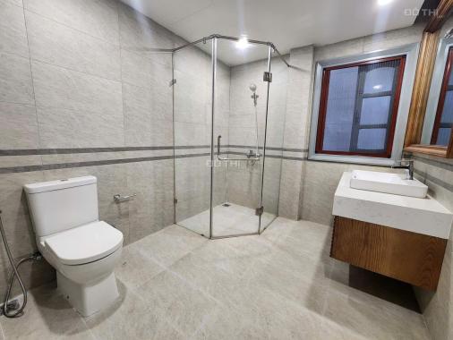 BÁN NHÀ NGÕ 52 TÔ NGỌC VÂN, VIEW HỒ, DT 122M2 x 5T, MT 6,8M, GIÁ 43 TỶ.