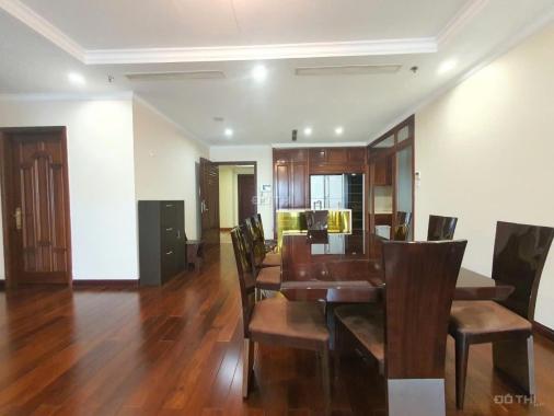 Cho thuê căn hộ Vincom Đồng khởi 3PN, 160m2, view Sông và Bitesco, Q1