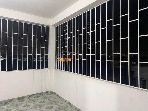 Chỉ hơn 4 tỷ sở hữu ngay nhà 5 tầng 30m2 - 3PN. oto đỗ tận cửa thông, nội thất cơ bản ở Di Trạch