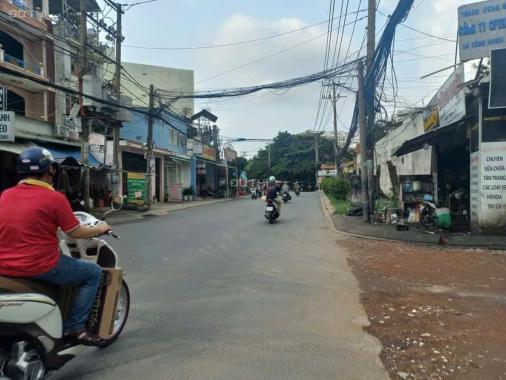 Bán gấp nhà nguyên căn 1 chệt 1 lầu