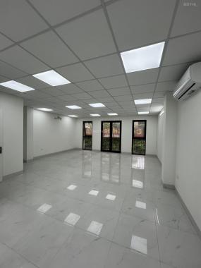 Văn phòng mặt phố Nguyễn Thanh Bình- Tố Hữu, 70 m2, mặt tiền 6.5m