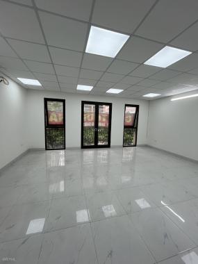 Văn phòng mặt phố Nguyễn Thanh Bình- Tố Hữu, 70 m2, mặt tiền 6.5m