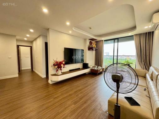 Tôi cần bán CC Ngoại Giao Đoàn 135m2, 3PN & 2WC. Full NT cao cấp đẹp lung linh