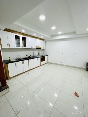 BÁN NHÀ VỊ TRÍ ĐẸP – VĨNH HƯNG – HOÀNG MAI – 52m2, 5 tầng, mặt tiền 4,5m, Giá 7,95 tỷ